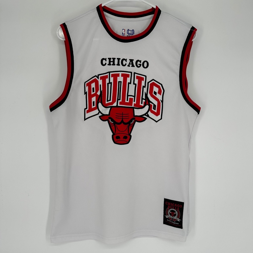 Ultra Game Chicago Bulls NBA Basketball Jersey White Red Black Mens Small S